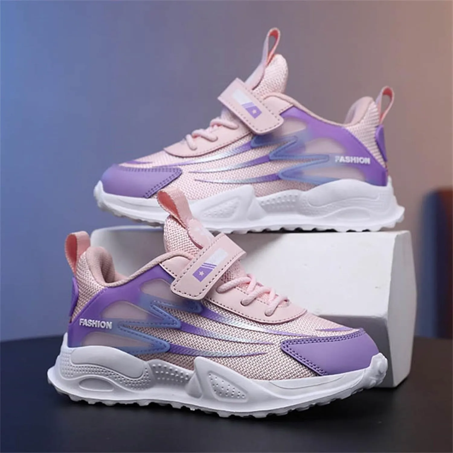 Big Girls Basketball Sneakers Lightweight Breathable Non Slip Comfortable Casual Running Walking Soccer Sport Shoes