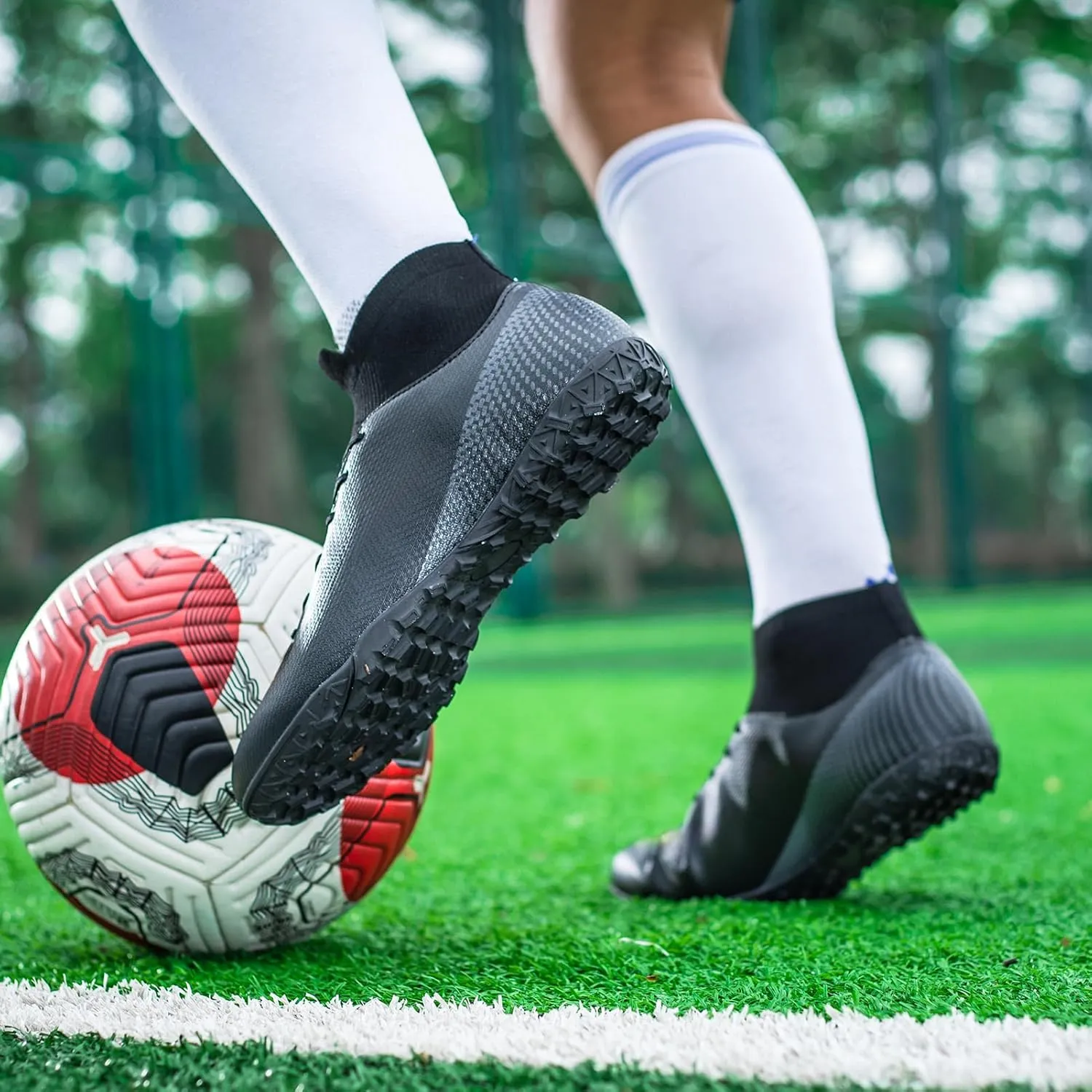 Boys Girls Soccer Cleats Kids Athletic Football Shoes Professional Training Sneakers