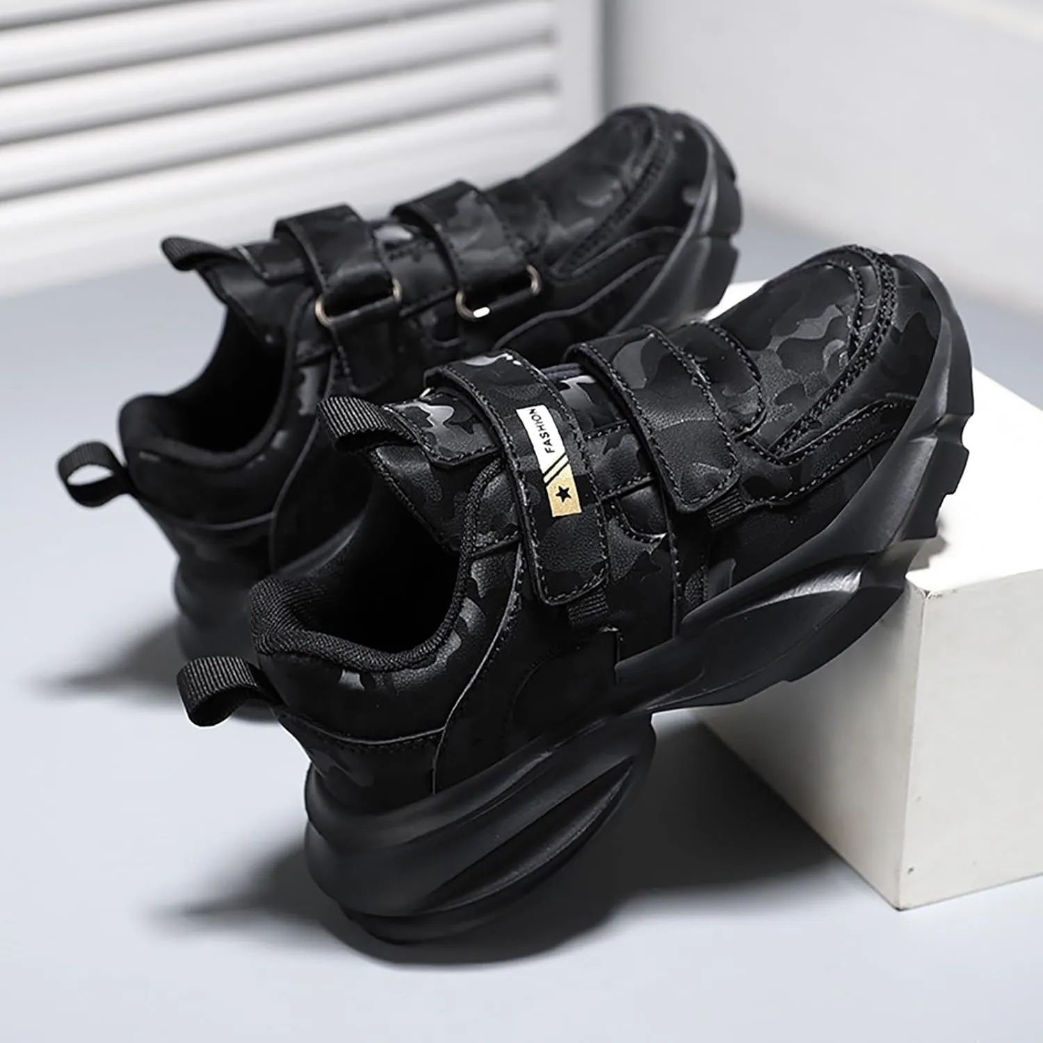 Boys School Sport Shoes Kids Lightweight Breathable Basketball Sneakers Soft Sole Outdoor Running Walking Shoes
