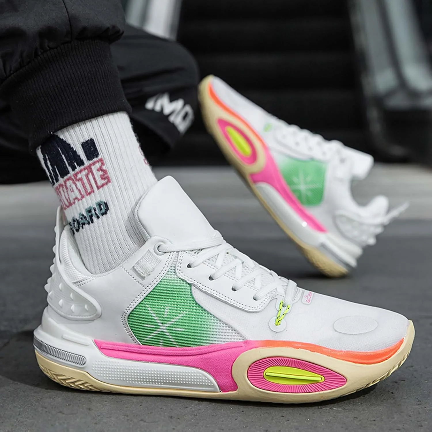 High top Men's Basketball Shoes, Breathable and Non Slip Outdoor Sports Shoes, Shock-Absorbing Fitness Shoes
