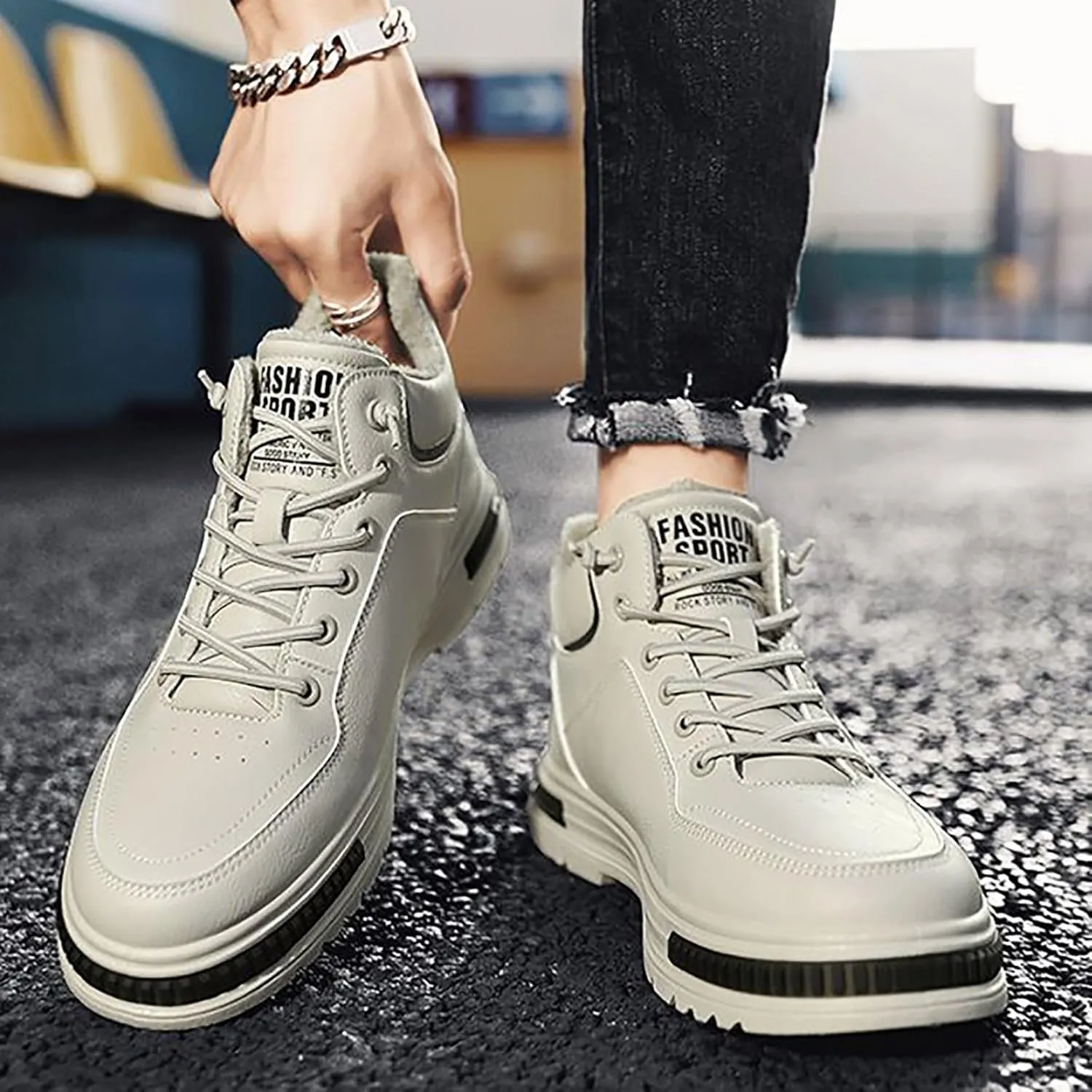 Men and Winter High Top Casual Shoes Plush and Thick Cotton Shoes New Versatile Trendy Sports Sneaker Insoles Men