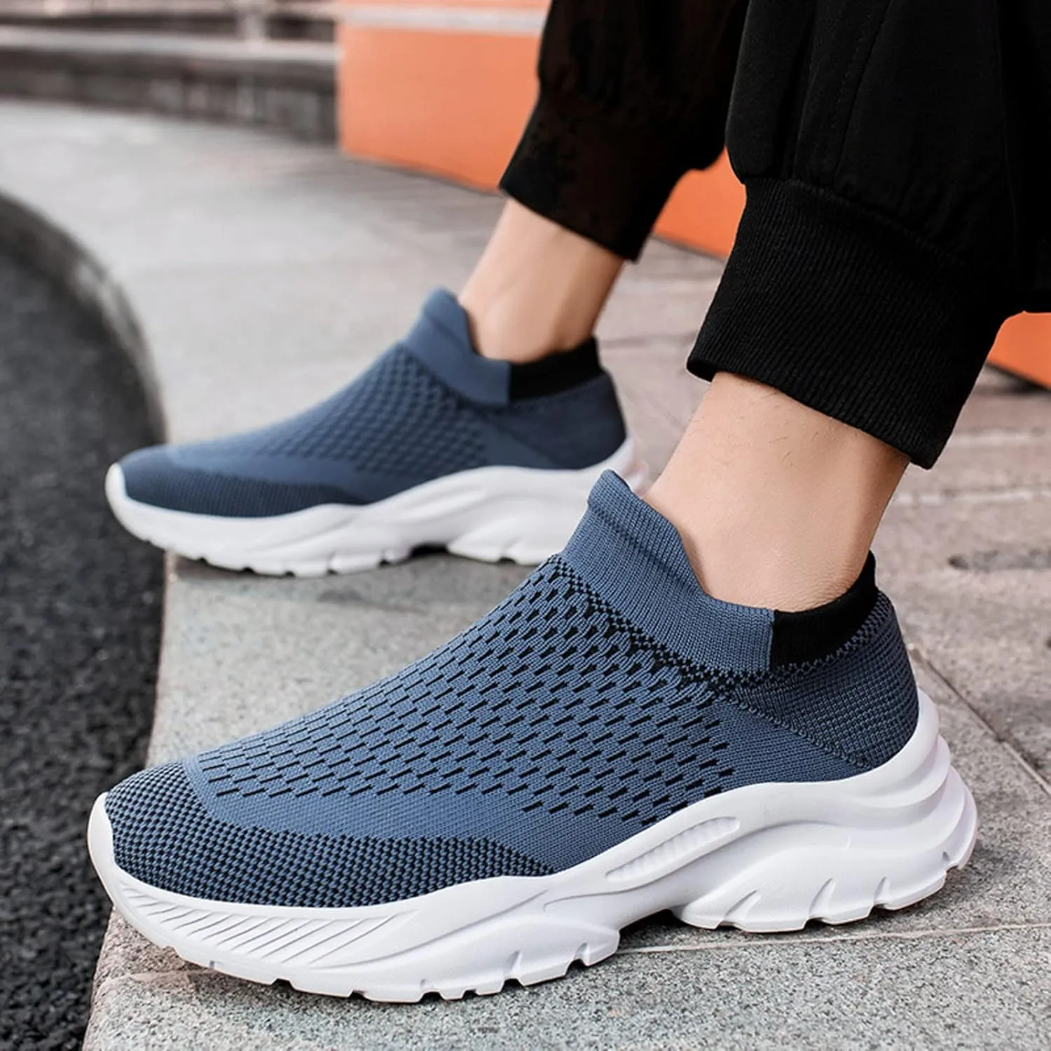 Men Sports Shoes Fashion New Pattern Summer Mesh Breathable Comfortable and Non Slip Sneaker Shoes for Men Workout