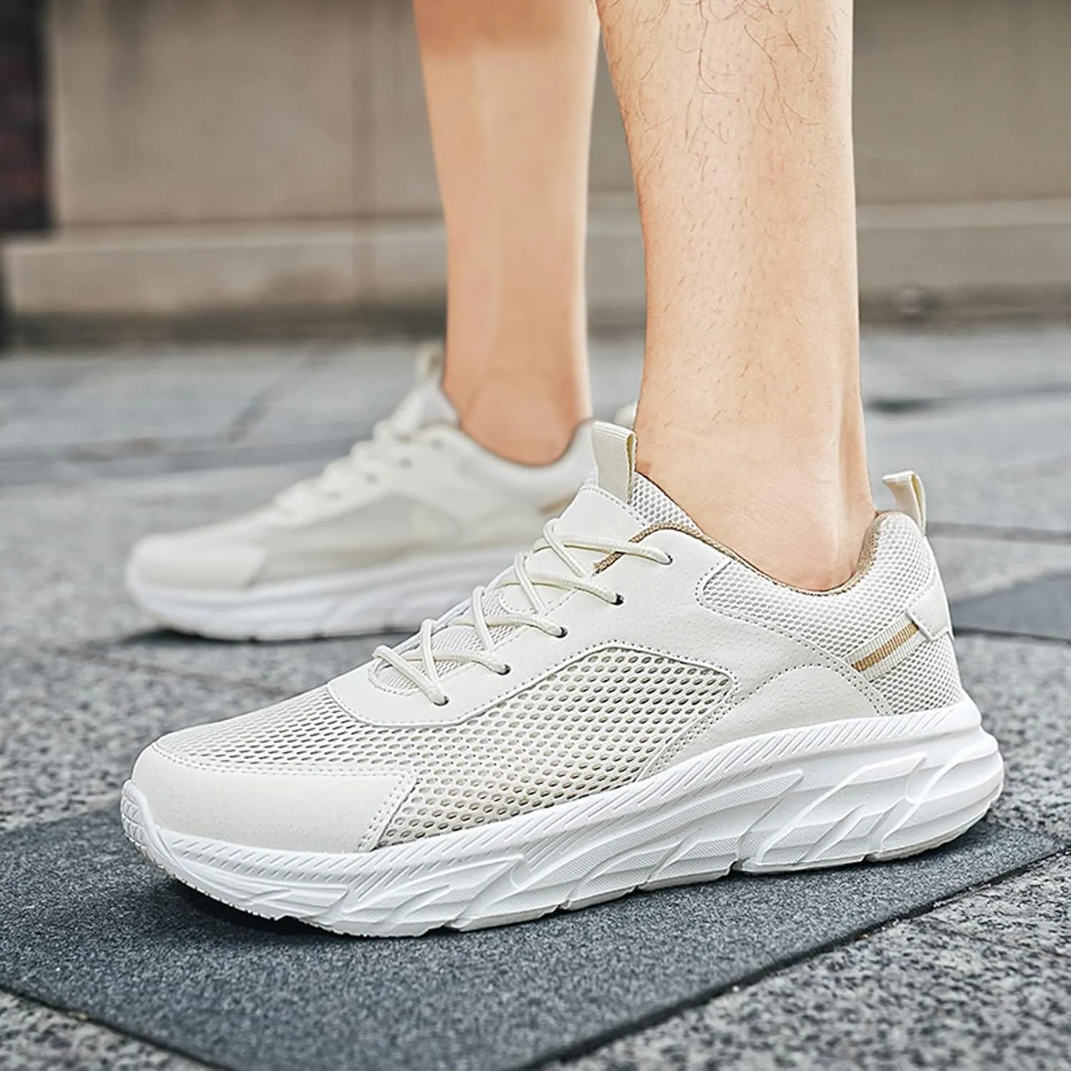 Men Sports Shoes Fashionable and Simple Solid Color New Pattern Summer Mesh Breathable and Mens Sneaker Boot Hiking