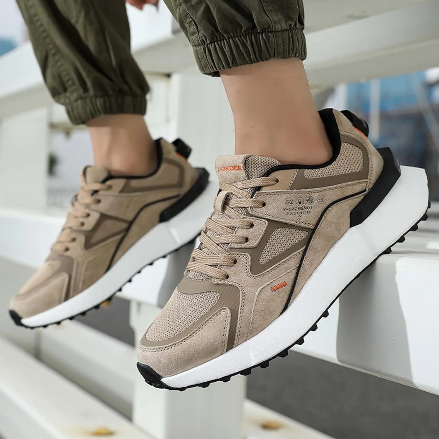 Men's Lightweight Wide Version Classic Casual Fashion Breathable Street Team Sports Training Basketball Shoes