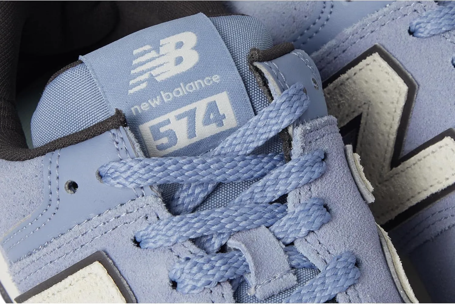 New Balance Women's 574 V2 Spring Sneaker