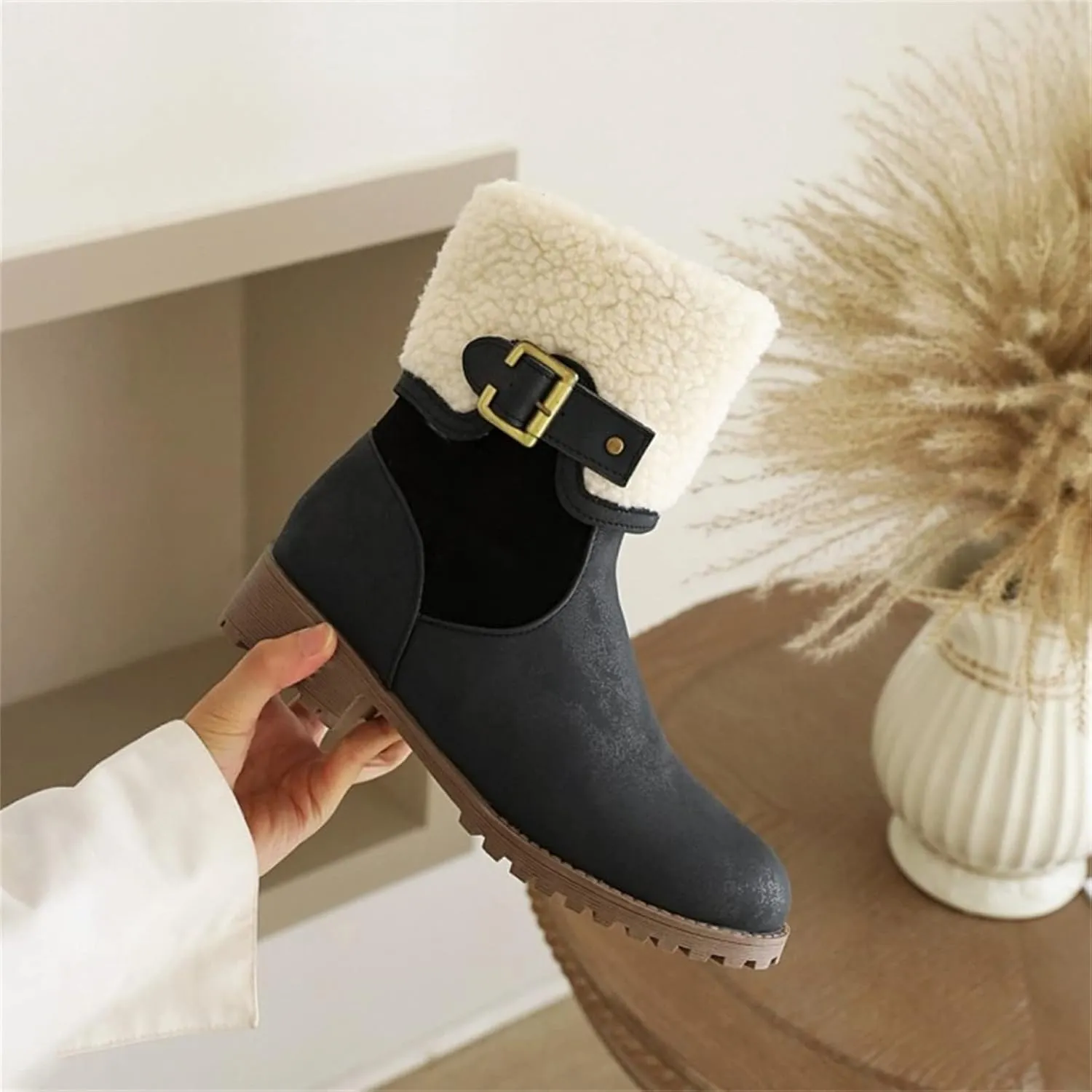 peqiut Womens Snow Boots Winter Snow Shoes Side Zipper Thick Heel Ankle Boots Walking Leather Boots for Women Comfort