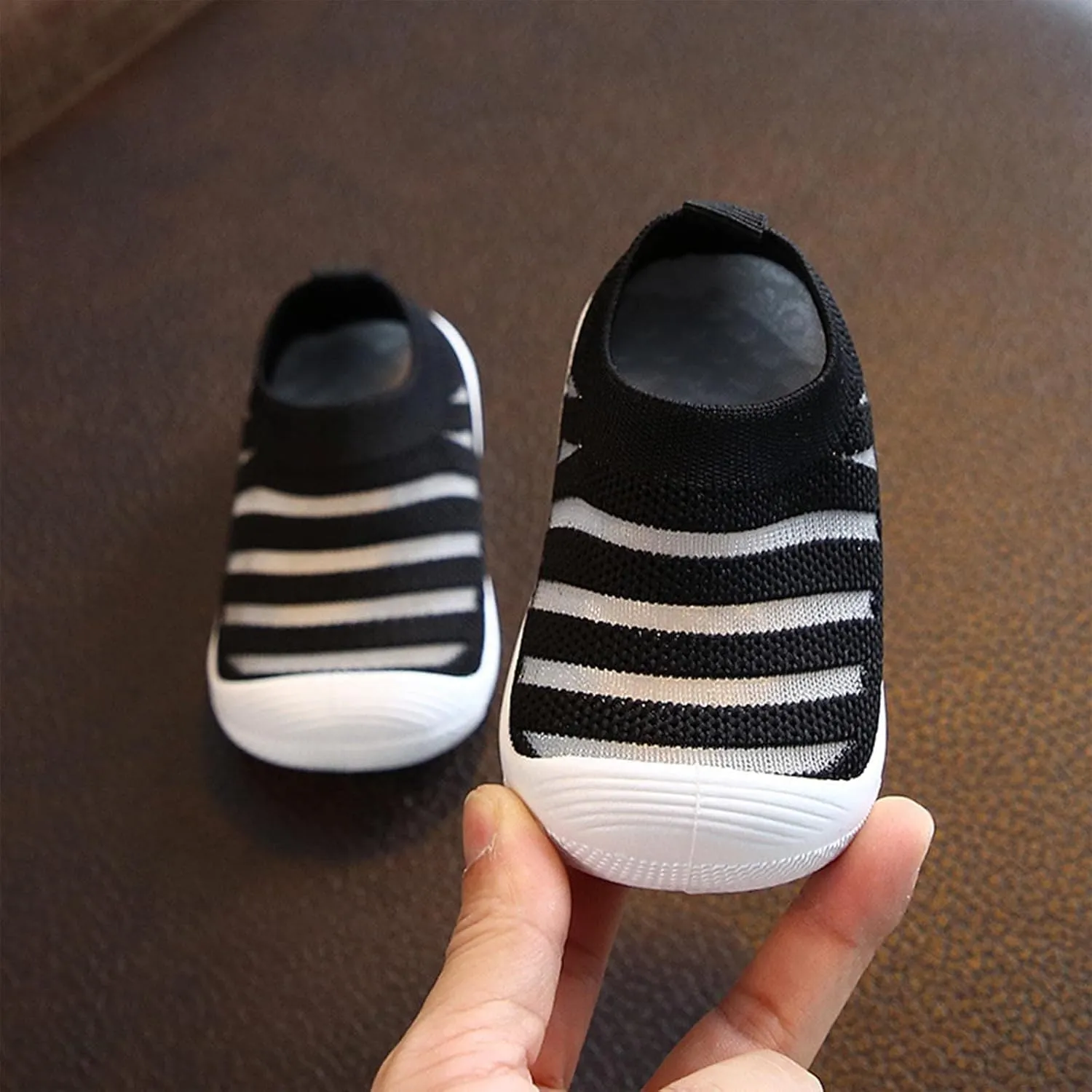 Toddler Basketball Shoes Summer and Autumn Cute Girls Flying Woven Mesh Breathable Flat Solid Little Girl Toddler Shoes