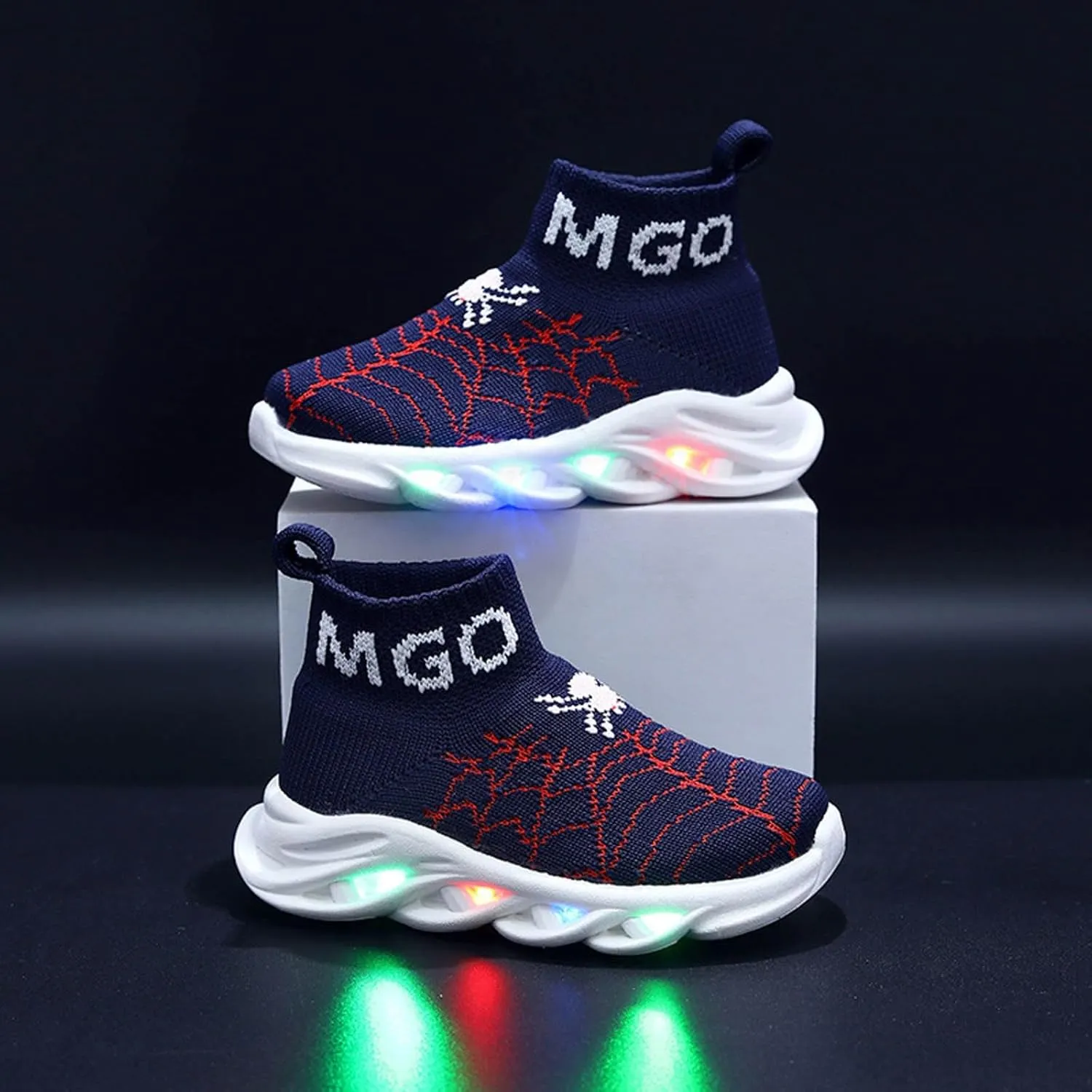 Toddler Boys Girls Light Up Shoes LED Lightweight Mesh Breathable Walking Sneakers Kids Fashion Boys Shoes Slip on