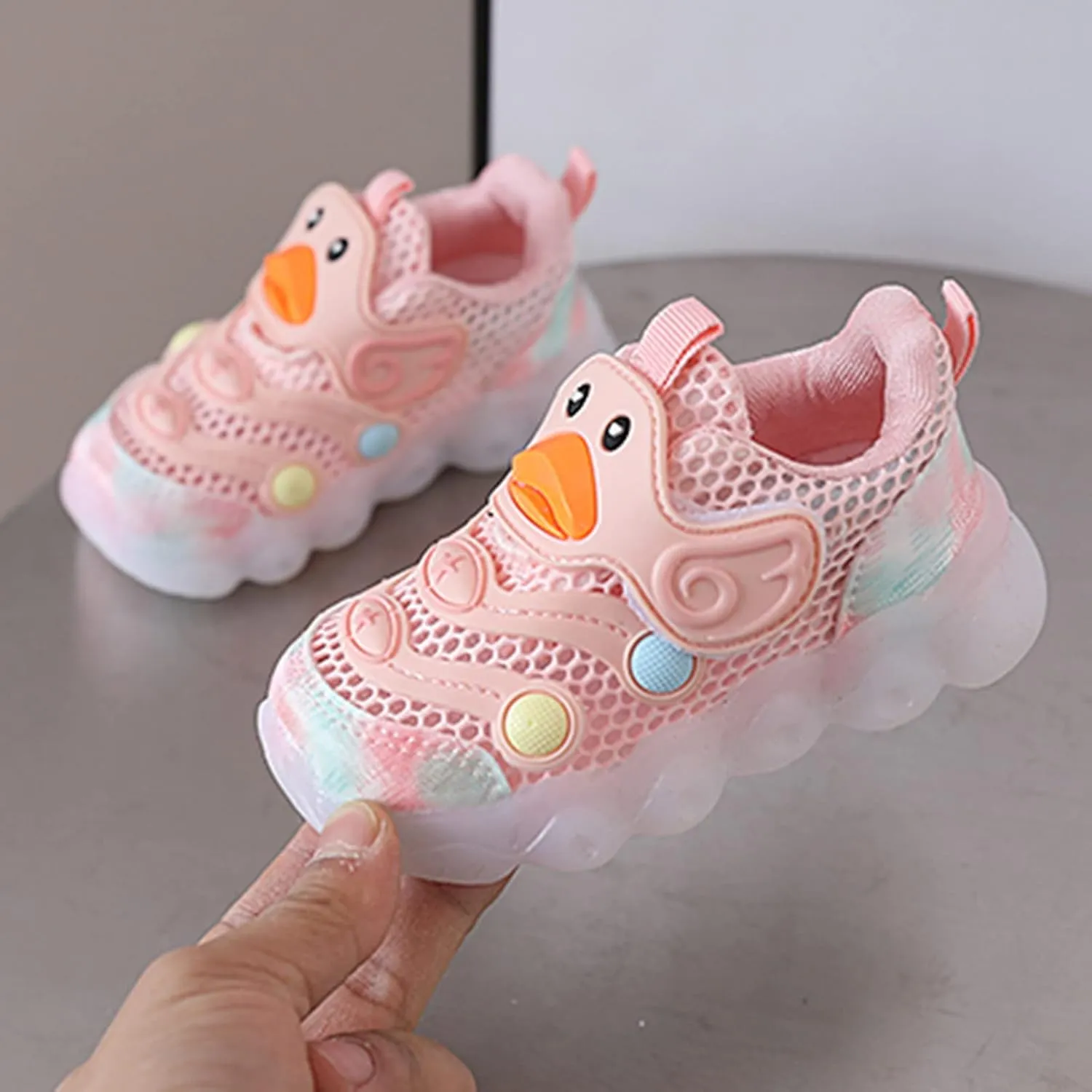 Toddler Boys Girls Light Up Sports Shoes Duck LED Flashing Sneakers Lightweight Mesh Breathable Running Sneakers
