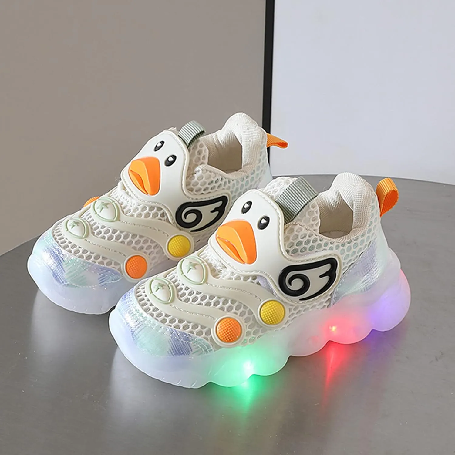Toddler Boys Girls Light Up Sports Shoes Duck LED Flashing Sneakers Lightweight Mesh Breathable Running Sneakers