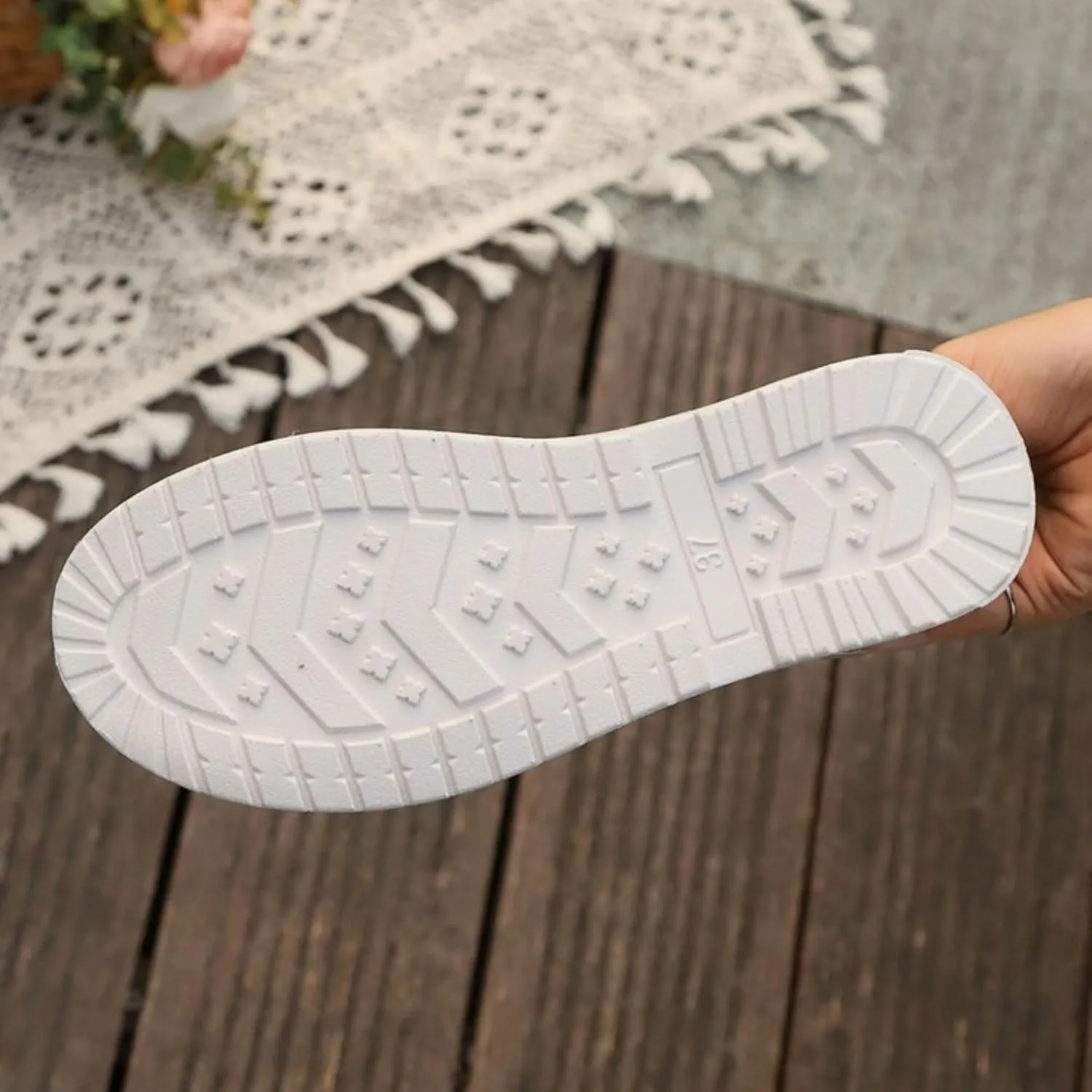 Wide Shoes for Women,Slip On Loafer Boat Shoes Wide Comfortable Light-Weight Walking Shoes