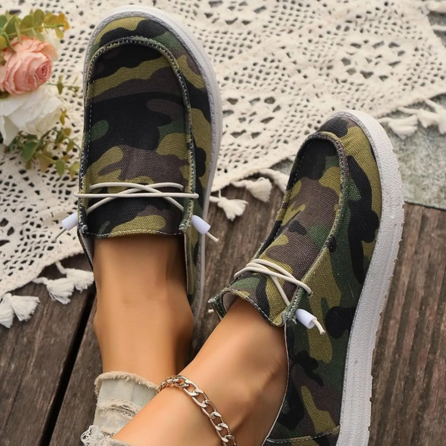 Wide Shoes for Women,Slip On Loafer Boat Shoes Wide Comfortable Light-Weight Walking Shoes