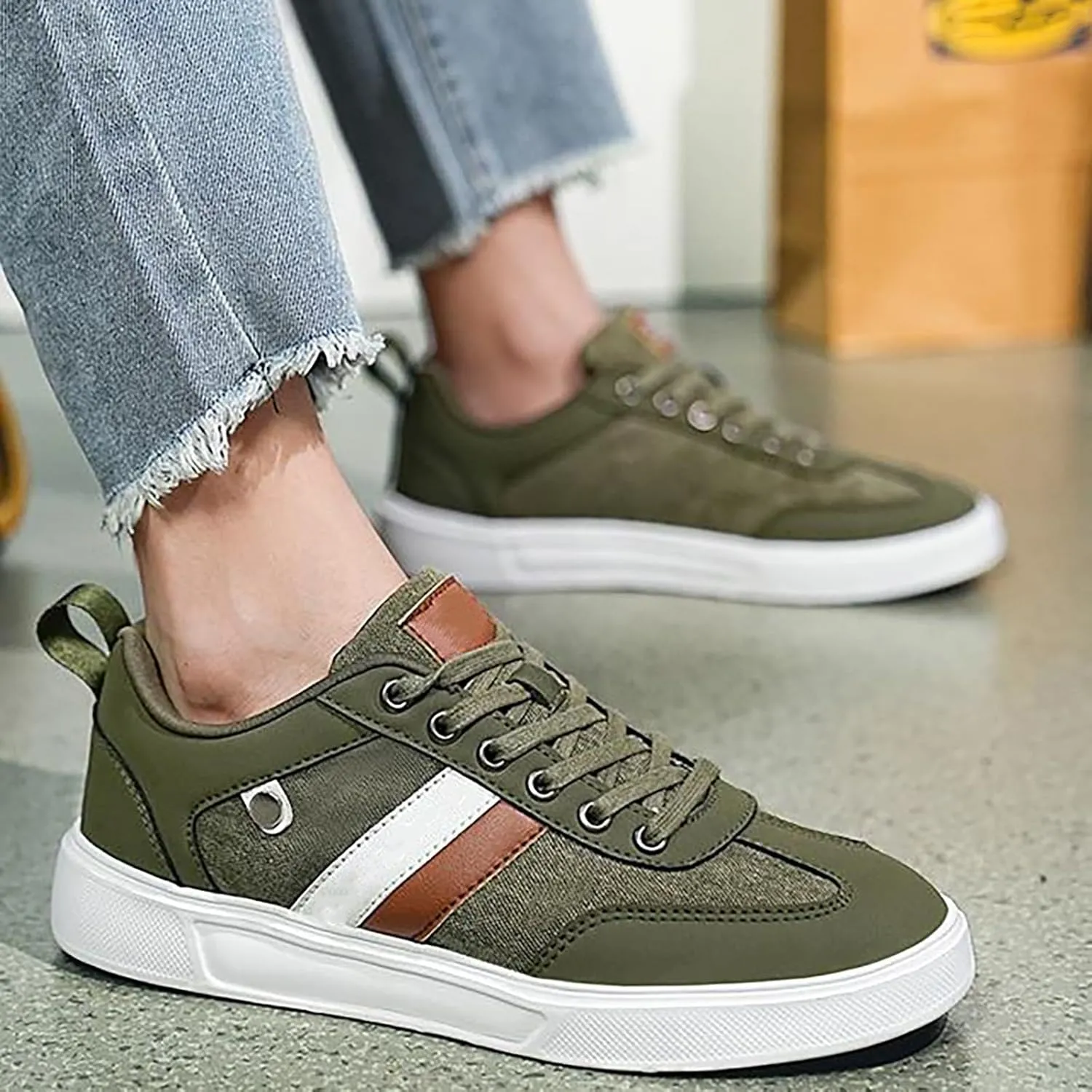 Womens Slip On Sneakers with Arch Support Shoes for Women Men's Mesh Sneakers Comfortable Dressy Slip on Loafers for Women Fashion Sneakers for Women 2024