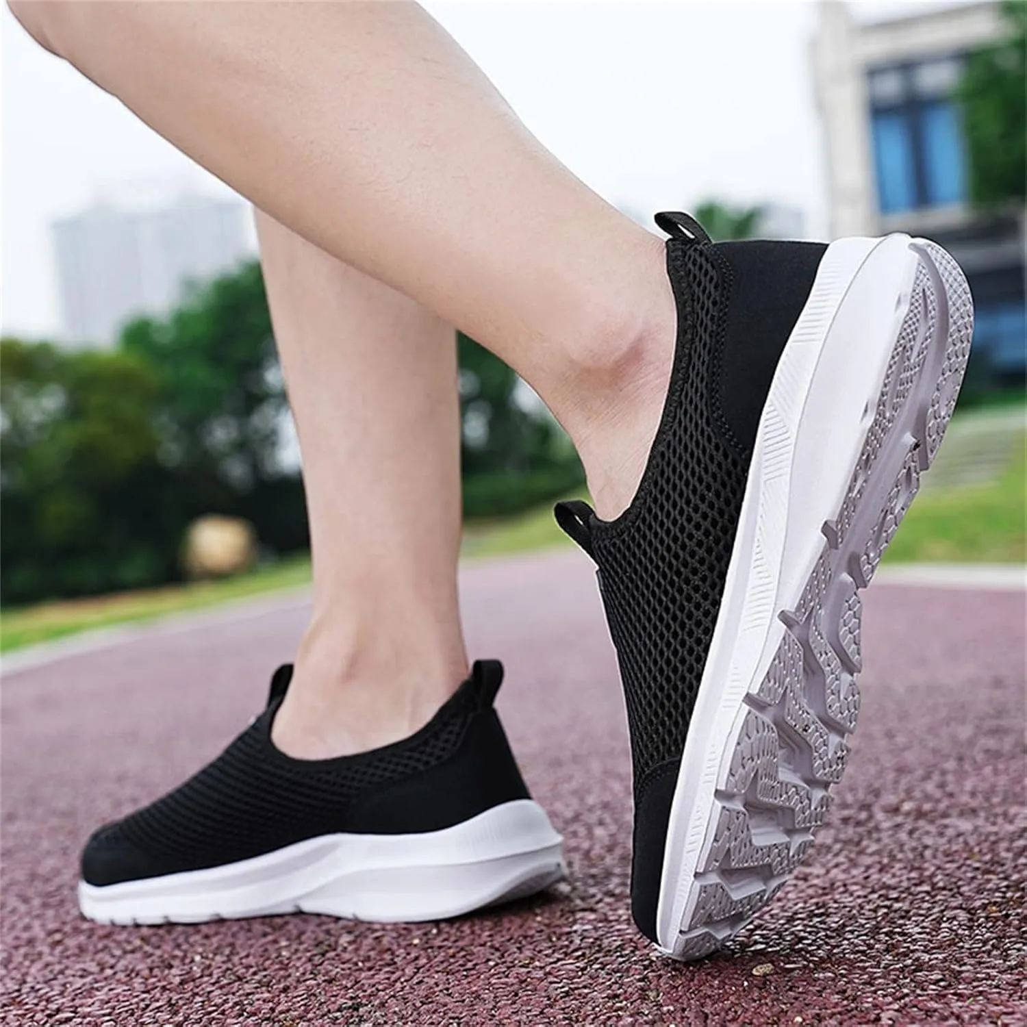 Womens Slip On Walking Shoes Lightweight Breathable Non Slip Mens Casual Shoes Mesh Men Shoes Casual Women's Fashion Sneakers Brown Tennis Shoe Loafers Casual Slip On