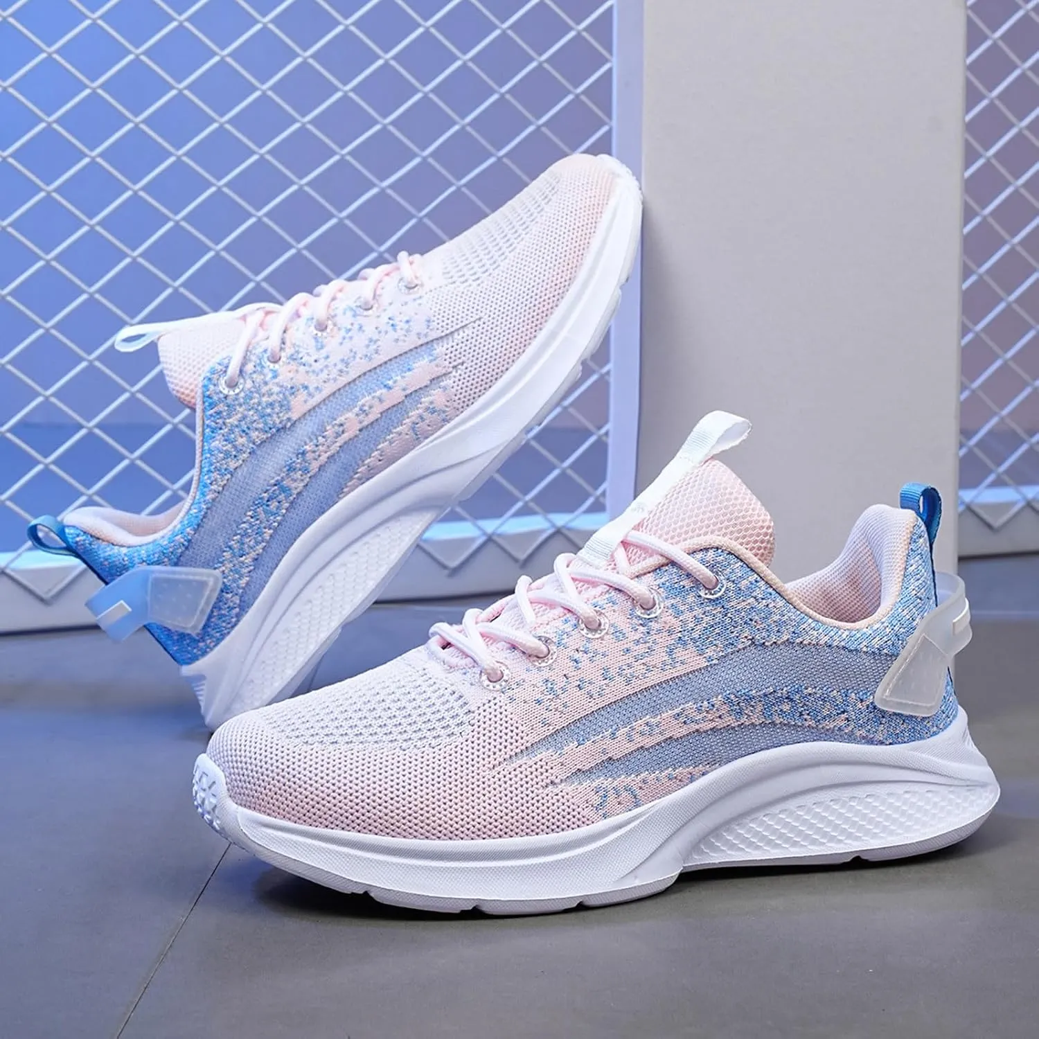 Womens Walking Shoes Slip on Memory Foam Non Slip Arch Support Running Shoes Breathable Gym Workout Shoes Ladies 2024 Fashion Sneakers